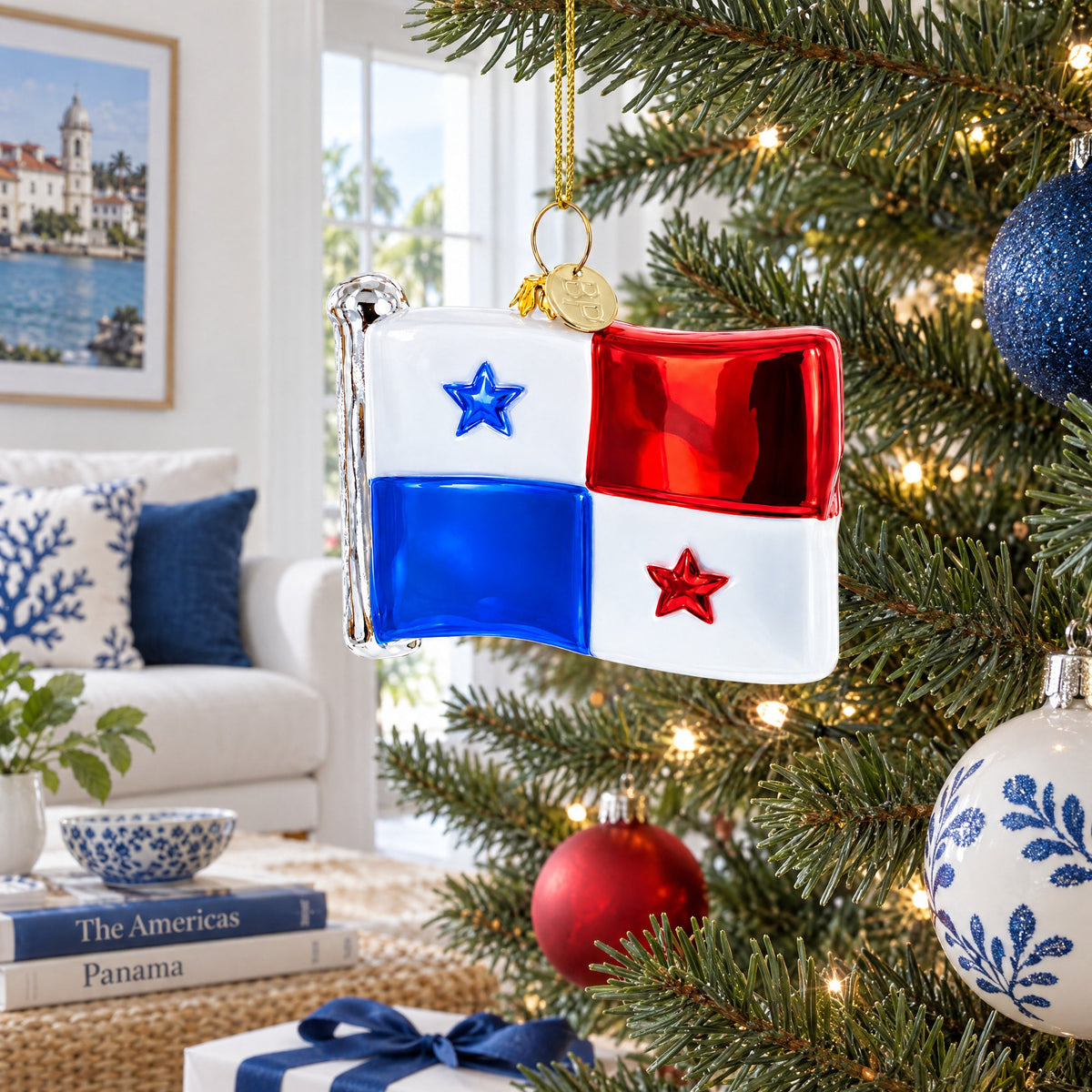 Waving Flag of Panama Glass Christmas Ornament